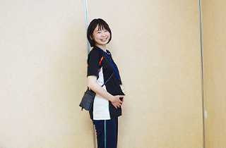 妊娠7か月の織田さんの写真です